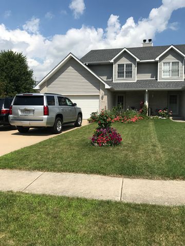 504 Flanagan Dr, Minooka, IL 60447-9850