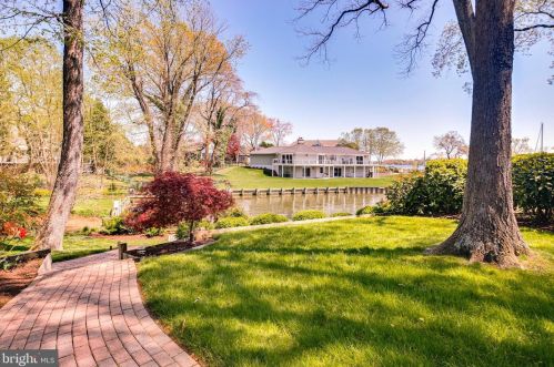 611 Cpe Mckinsey Dr, Severna Park MD 21146-4058 exterior