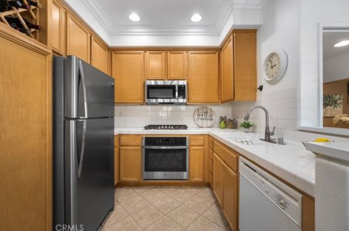 8481 Durango Way, Anaheim CA  92808-2345 exterior