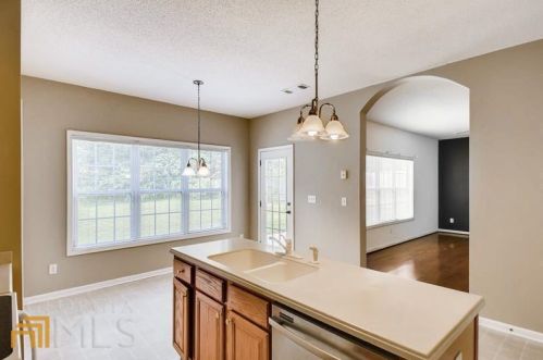 110 Melrose Creek Dr, Stockbridge GA  30281-2333 exterior