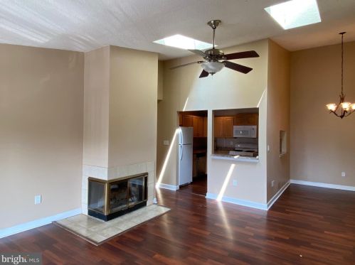 20 Voscek Ct, Trenton NJ  08648-2645 exterior