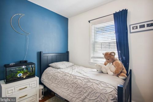 10130 Brookmoor Dr, Silver Spring MD 20901-2712 exterior