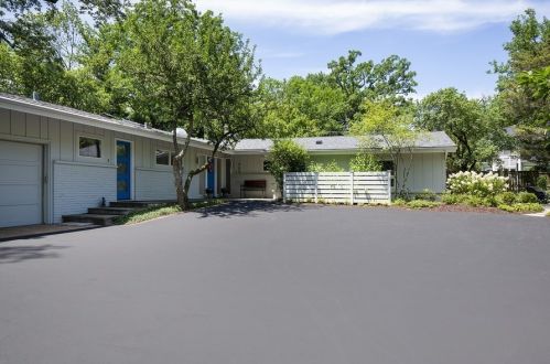 960 Old Green Bay Rd, Northfield, IL 60093-1710