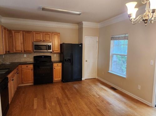 2143 Meadow Peak Rd, Duluth GA  30097-4377 exterior