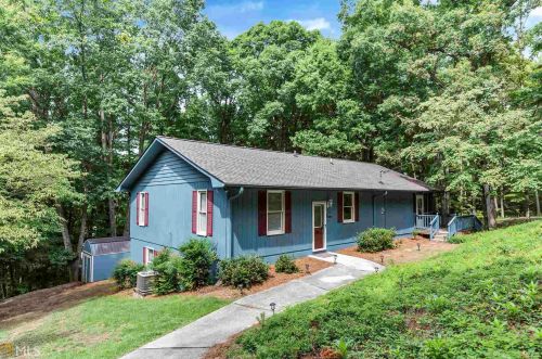 517 Kings Bench Dr, Hartwell, GA 30643-2311