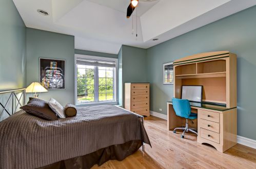 102 Ambriance Dr, Willowbrook IL  60527-0801 exterior