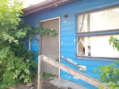 717 49th Ave, Gary, IN 46409-2811