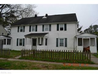34 Farragut St, Portsmouth, VA 23702-2253
