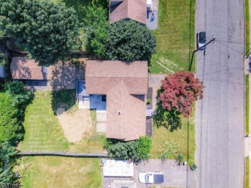 13 Dickerson Mine Rd, Dover, NJ 07803-2923