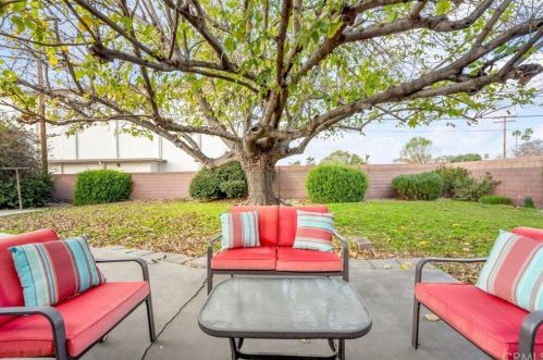 2569 Rome Ave, Anaheim CA  92804-4019 exterior