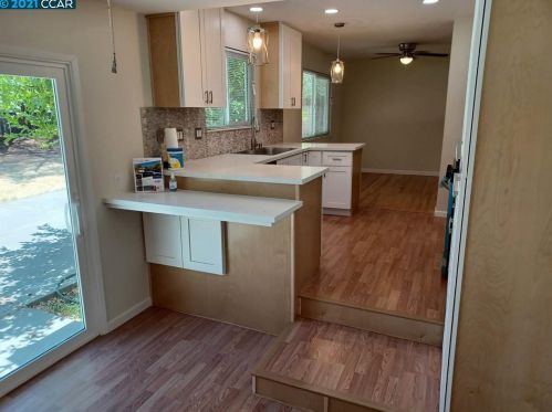 1772 Elmhurst Ln, Concord CA  94521-2017 exterior