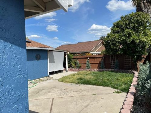 1460 Quincy Ave, Manteca, CA 95336-6438