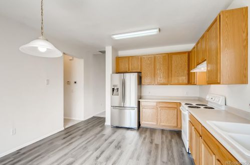 19494 58 Pl, Denver CO 80019-2027 exterior