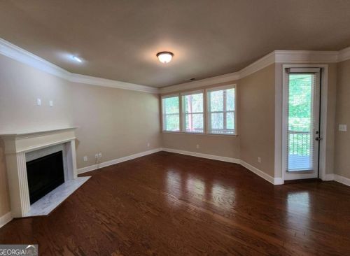 1656 Danbury Parc Pl, Atlanta GA  30319-2159 exterior