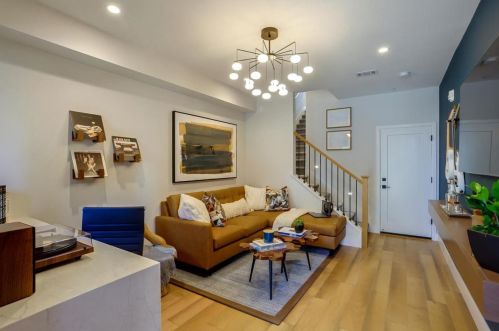 1363 Middlefield Rd, Mountain View, CA 94043-3019