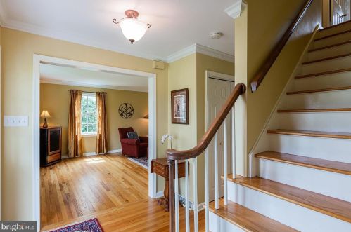 2006 Rachael Dr, Lancaster PA  17601-3655 exterior