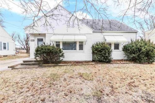 121 Lynn St, Beverly Manor, IL 61571-2836