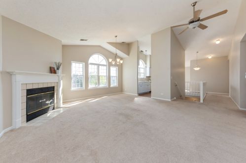 802 Happfield Dr, Arlington Hts, IL 60004-7140