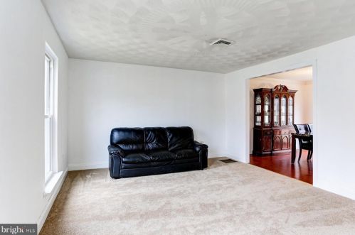 1680 Pebble Brook Ln, Harrisburg, PA 17110-9593