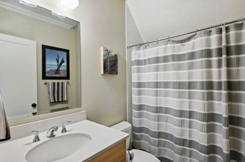 761 Highland Ter, Atlanta GA  30306-3409 exterior