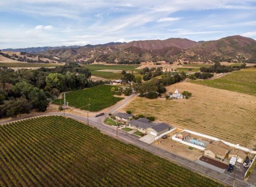 2000 Sanford Rnch Rd, Ukiah CA 95482-5251 exterior