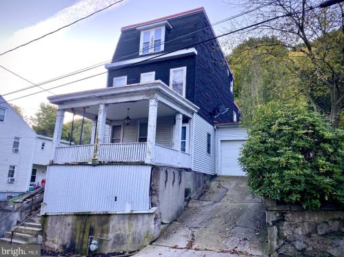601 Boone St, Primrose, PA 17901-3411