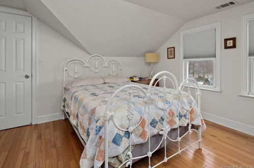 1 Bartlett Ave, Norwalk CT  06850-1914 exterior