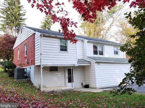 1766 Linwood Ave, Lancaster, PA 17603-4508