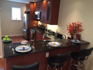 2036 Boston St, Philadelphia, PA 19125-1216