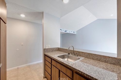 174 Streamwood, Irvine CA  92620-1965 exterior