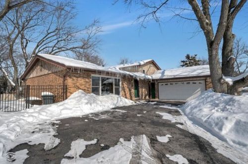 533 Meadow Ave, Frankfort, IL 60423-1145
