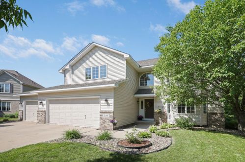 226 Sibley Cir, Carver, MN 55315-4501