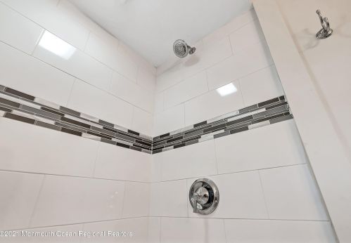 22 Stanford Dr, Hazlet NJ  07730-2314 exterior
