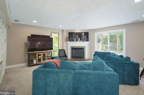 434 Lakeview Ave, Tavistock NJ  08033-1612 exterior