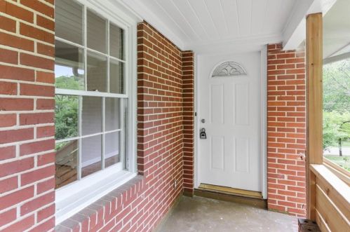 2121 Clearwater Dr, Marietta, GA 30067-7335