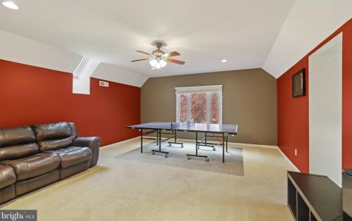 4933 Aspen St, Shady Side MD  20764-9667 exterior