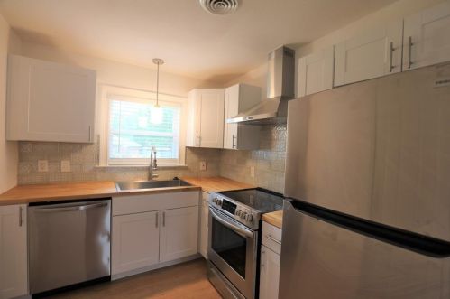 1909 Devonshire Dr, Garland TX  75041-1518 exterior