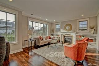 1316 42nd Ave, Seattle, WA 98116-1702