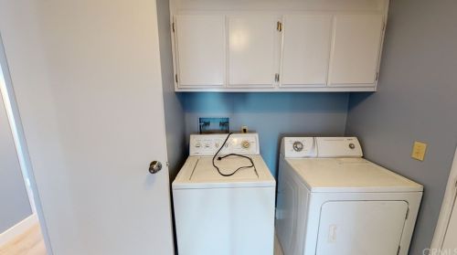 330 Magpie Ln, Santa Ana CA  92708-5822 exterior