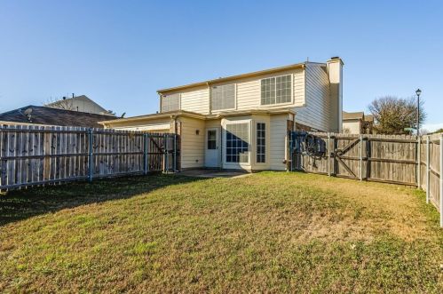 301 Chapman St, Cedar Hill TX 75104-4941 exterior