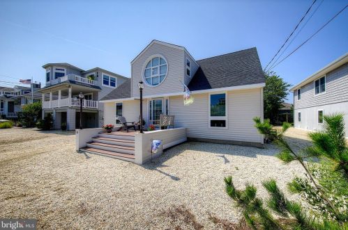 10 26th St, Barnegat Light, NJ 08006-1426