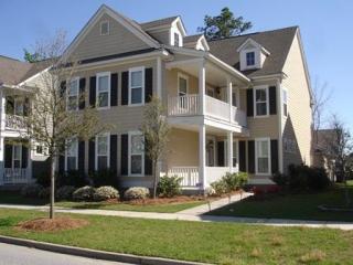 1866 Carolina Bay Dr, Charleston, SC 29414-8035
