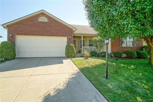 80 Glen Oak Dr, Springboro, OH 45066-8132