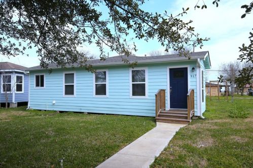 917 Iowa St, Morgans Point TX  77571-5805 exterior