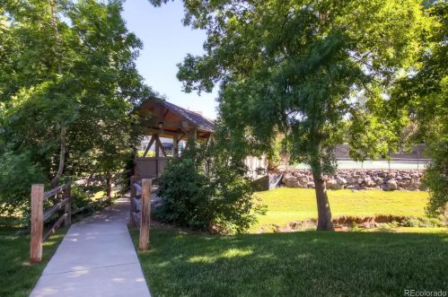 7084 Appleton Cir, Englewood CO 80112-1171 exterior