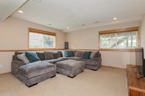 895 Drew Dr, Saint Paul MN  55129-6800 exterior