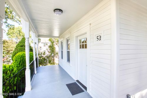 53 Mead Ave, Greenwich CT  06830-6812 exterior