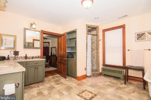 122 Main St, Middletown MD  21769-7931 exterior