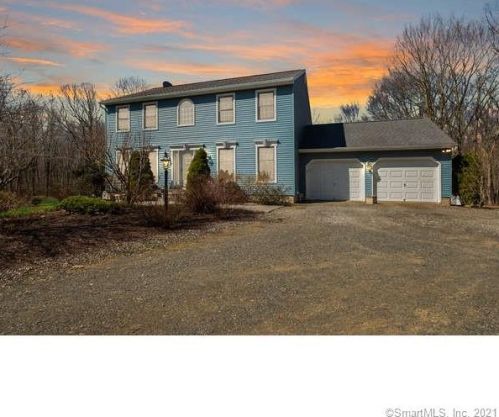 26 Executive Hill Rd, Waterbury, CT 06716-2340