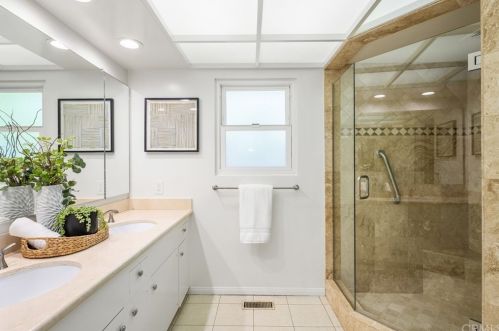 14111 Clarissa Ln, Santa Ana CA  92705-3230 exterior